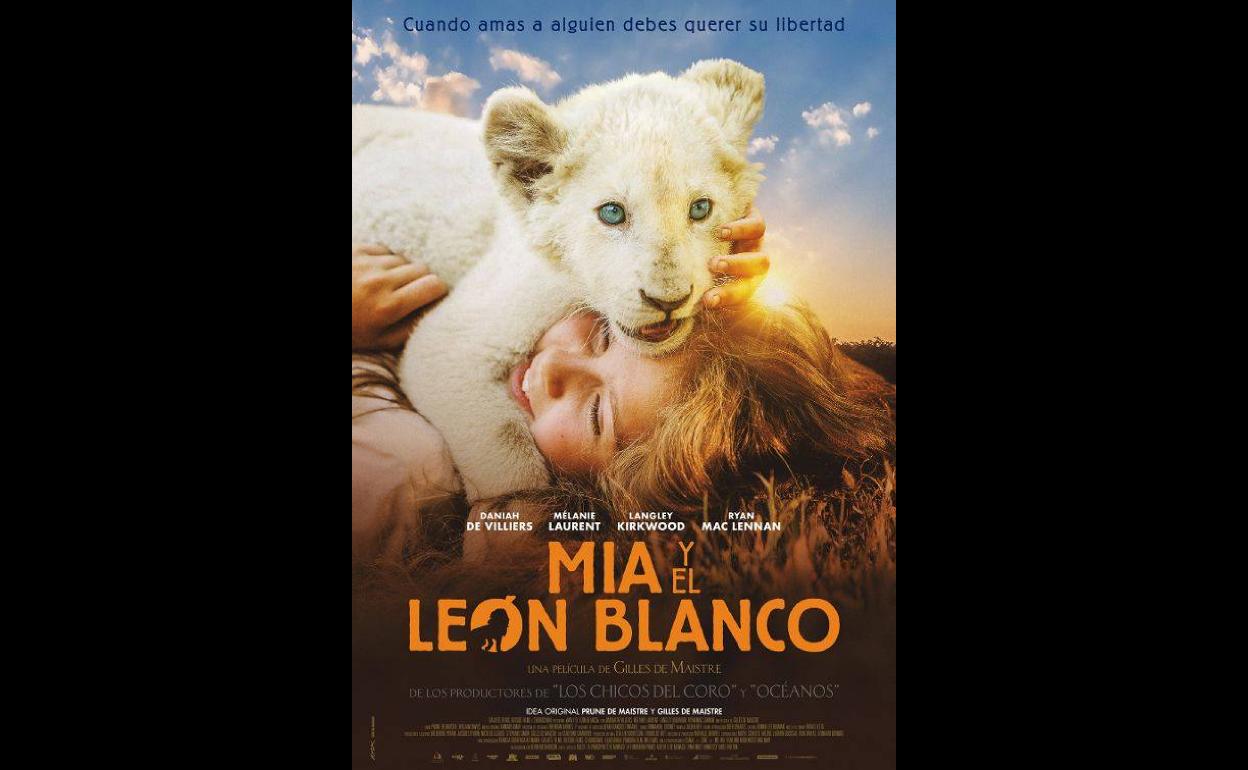 Tarde de cine en Arroyo de la Luz con 'Mía y el león blanco'