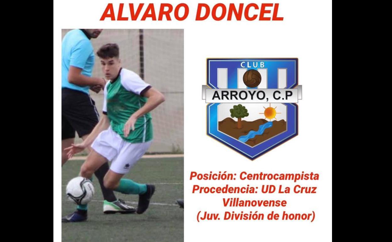 El Arroyo CP presenta su último fichaje, el centrocampista Álvaro Doncel