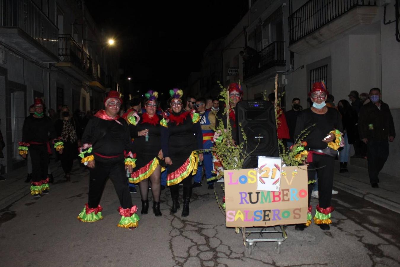 Desfile de adultos.