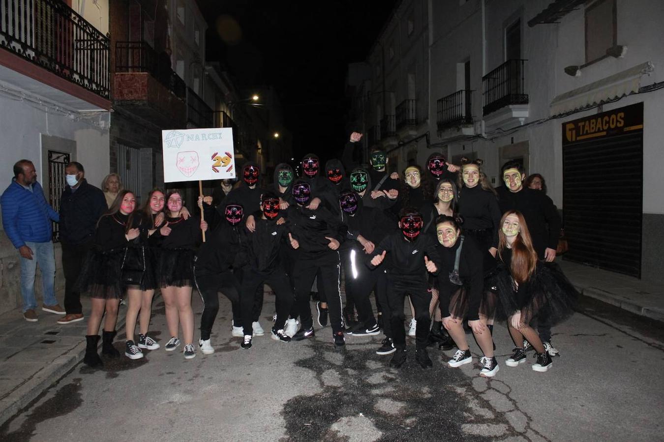 Desfile de adultos.
