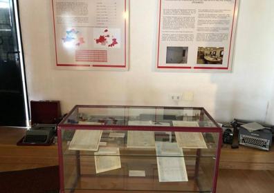 Imagen secundaria 1 - La exposición 'Del Arca de las tres llaves a la nube' llega a la Oficina de Turismo de Arroyo de la Luz