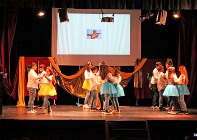 Imagen secundaria 1 - La Gala Solidaria 'Musical de cuento' recauda 805,80 euros para Ucrania