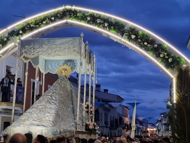 Fotos: Bajada y subida de la Virgen de la Luz