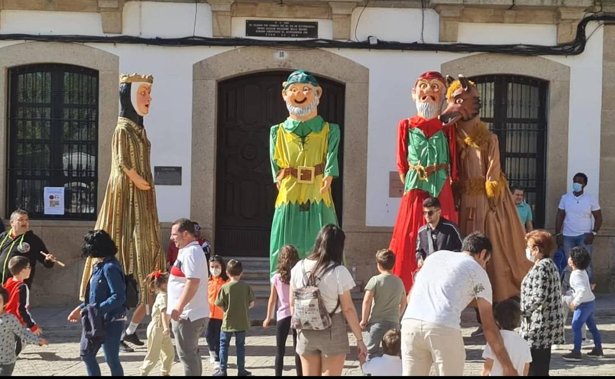 Imagen de archivo de los cabezudos. 