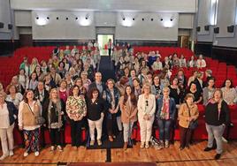 Recepción del alcalde arroyano a las 140 mujeres participantes en el encuentro.