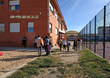 Imagen secundaria 1 - Visita del patio de recreo.