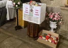 Recogida de alimentos en la iglesia.