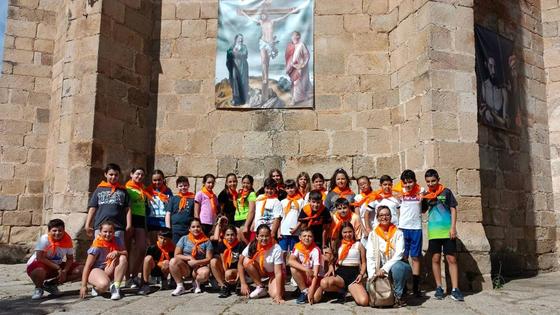 Los alumnos del CEIP Ntra. Sra. de la Luz visitan la exposición 'La Luz del Divino'
