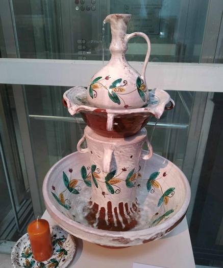 Imagen principal - Obra presentada por el alfarero arroyano.