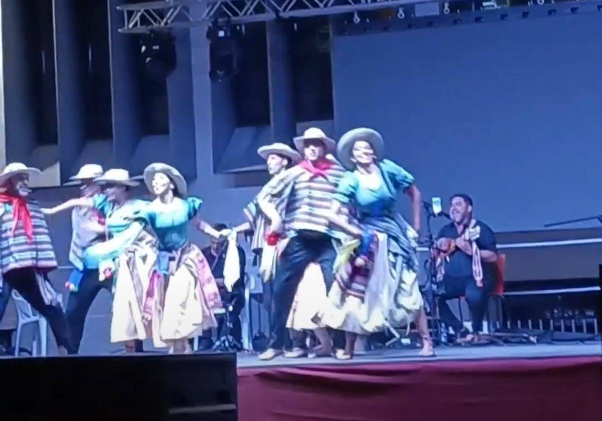 Un momento de la actuación del grupo argentino.