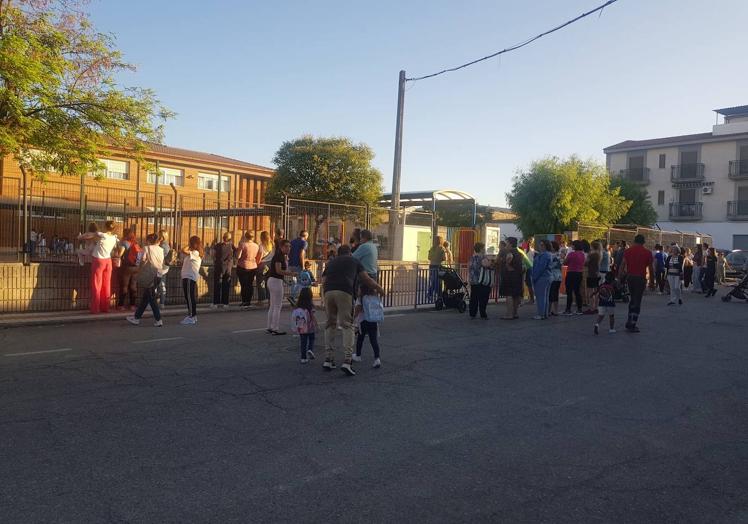 Imagen principal - Nervios e ilusión en la vuelta al cole