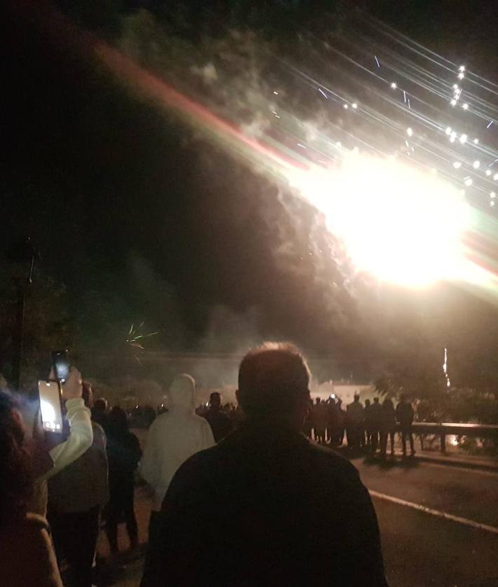 Imagen secundaria 2 - Los fuegos artificiales pusieron el broche de oro a las ferias arroyanas