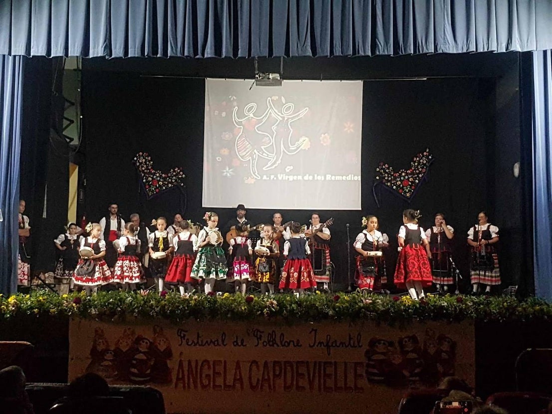 Arroyo acogió la XXII edición del Festival Folklórico Infantil Ángela Capdevielle