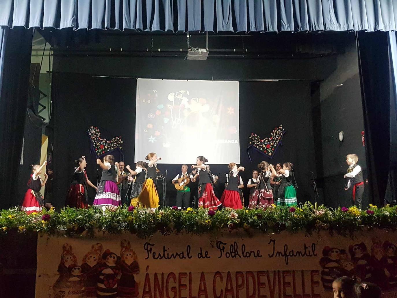 Arroyo acogió la XXII edición del Festival Folklórico Infantil Ángela Capdevielle