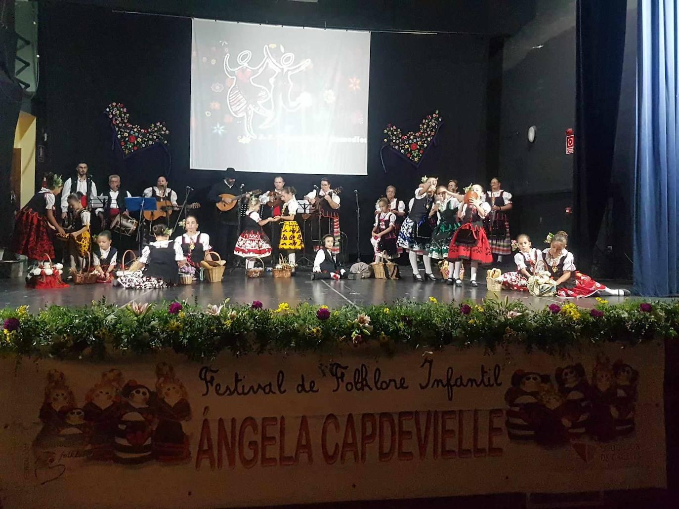 Arroyo acogió la XXII edición del Festival Folklórico Infantil Ángela Capdevielle