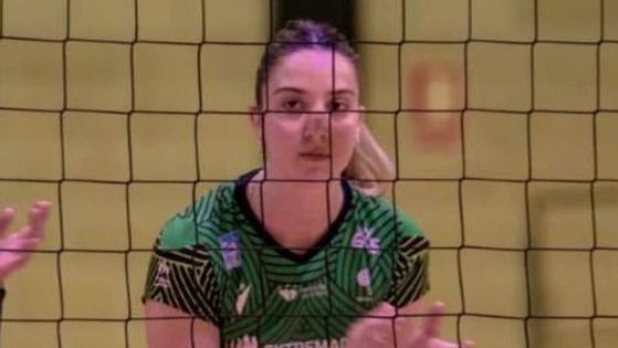 La central del Extremadura Arroyo 'Balbi' Ulla, MVP de la tercera jornada del Grupo 'A' de SF2