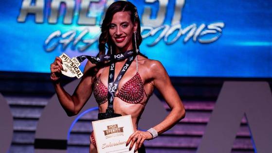Marta Roldán obtiene el oro en nacional de bikini fitness toned