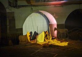 La Virgen y San José dan la bienvenida al Niño Jesús.