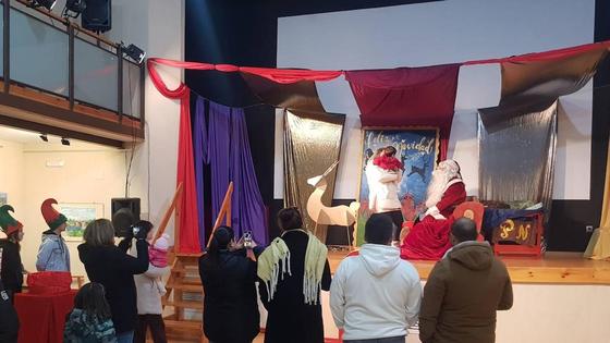Papá Noel y sus elfos recibieron las cartas de los niños de Arroyo de la Luz
