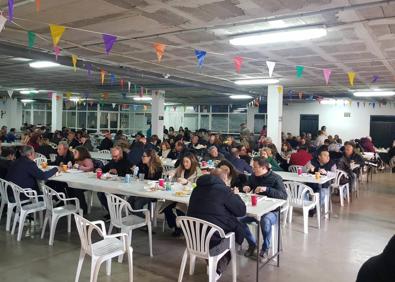 Imagen secundaria 1 - Arroyo de la Luz disfrutó de sus Coles con Buche