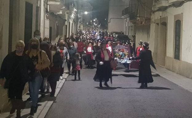 El Entierro de la Sardina pone fin al Carnaval Arroyano