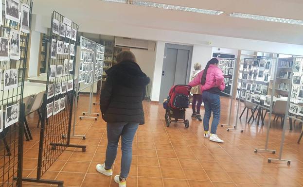 Imagen principal - Arroyo de la Luz reivindica los derechos de las mujeres