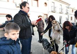 Imagen de archivo de la bendición de los animales.