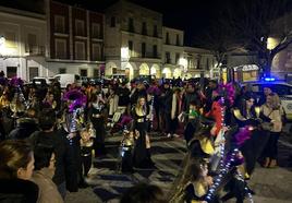 Una de las comparsas del pasado año.