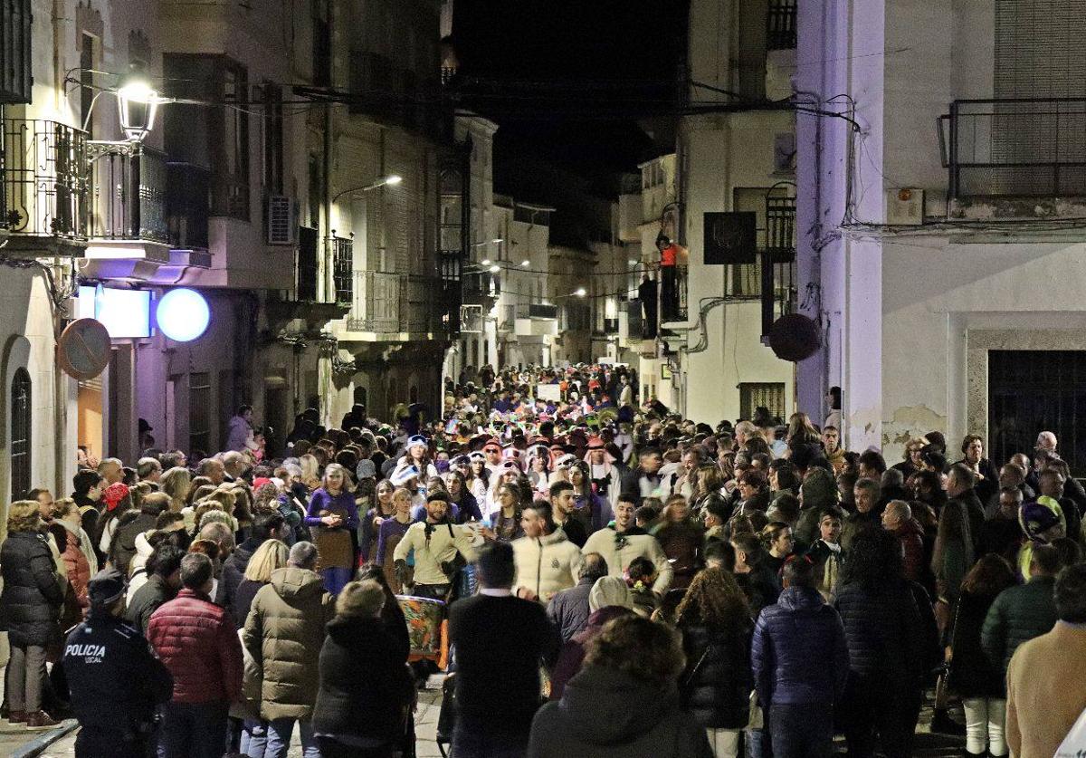 Desfile de Carnaval adultos el sábado.