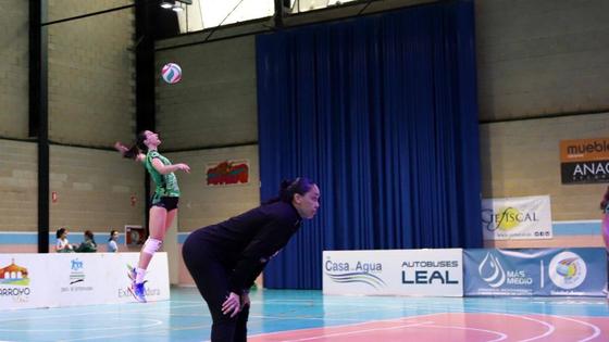 El Extremadura Arroyo se impone a Voleyourense por 3-0 con unas espectaculares Ruano y Ulla, y sin Sandell