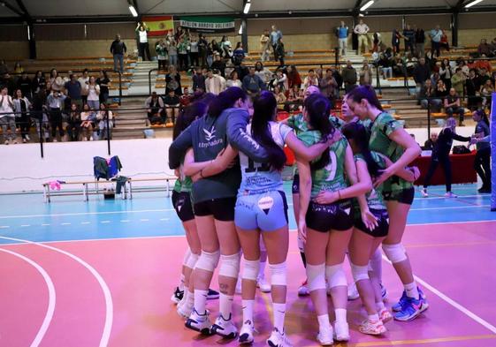 El Extremadura Arroyo quiere celebrar un triunfo en la cancha del líder.