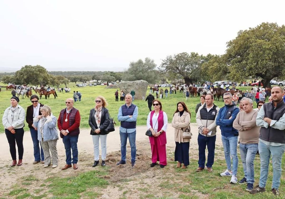 Imagen principal - La Misa Campera puso el broche de oro a las XXXIII Jornadas Culturales del Caballo