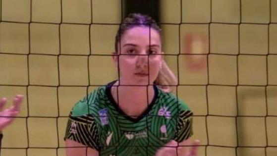 El Extremadura Arroyo vence por 3-0 a Arona y acaba tercero por la victoria de Torrejón en Tenerife