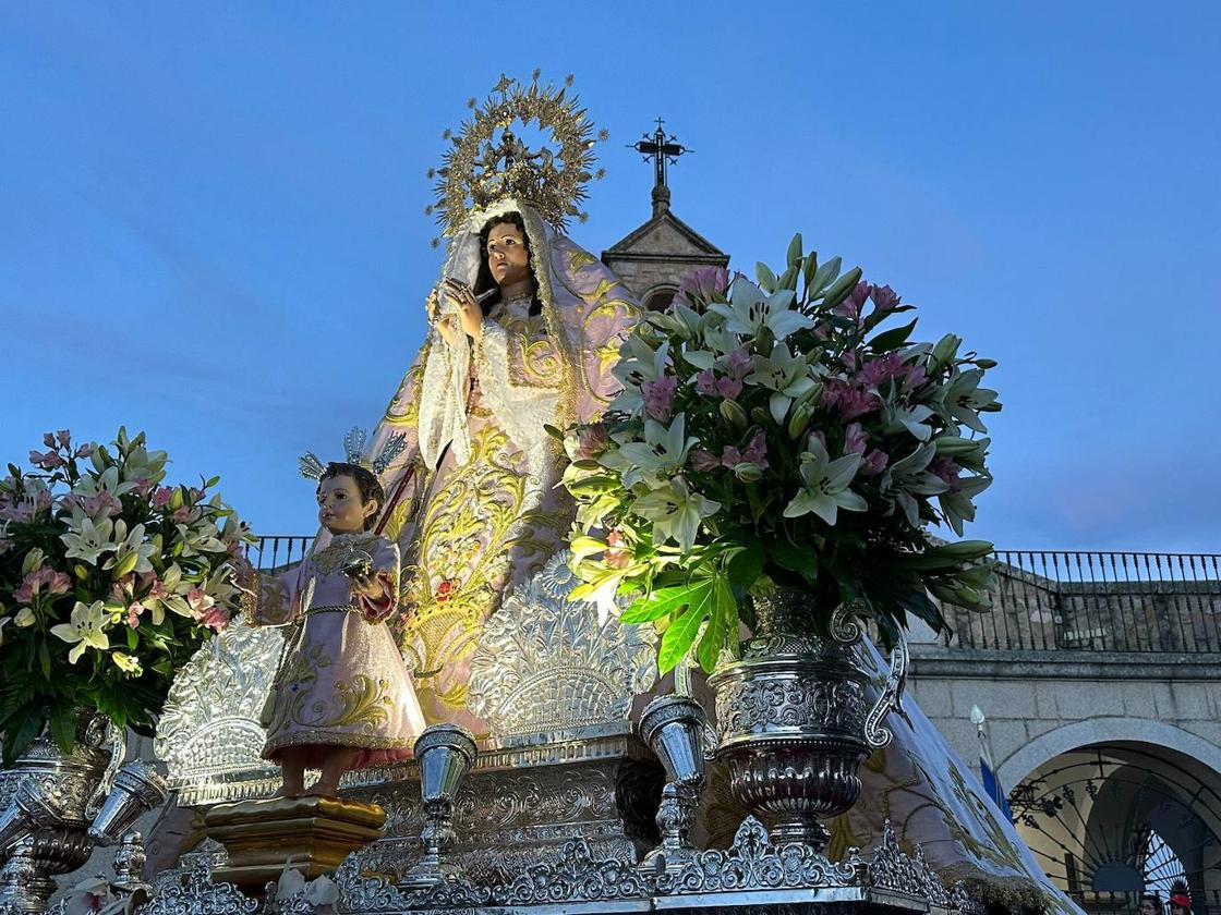 La Virgen de la Luz volvió a visitar su pueblo