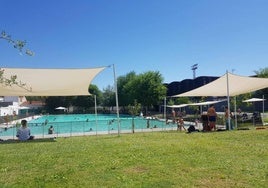 Imagen de archivo de la piscina municipal de Arroyo de la Luz.