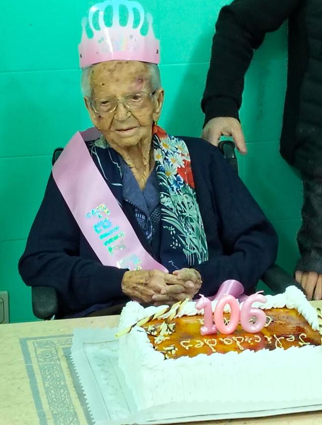 La vecina más longeva de Arroyo de la Luz cumple 106 años