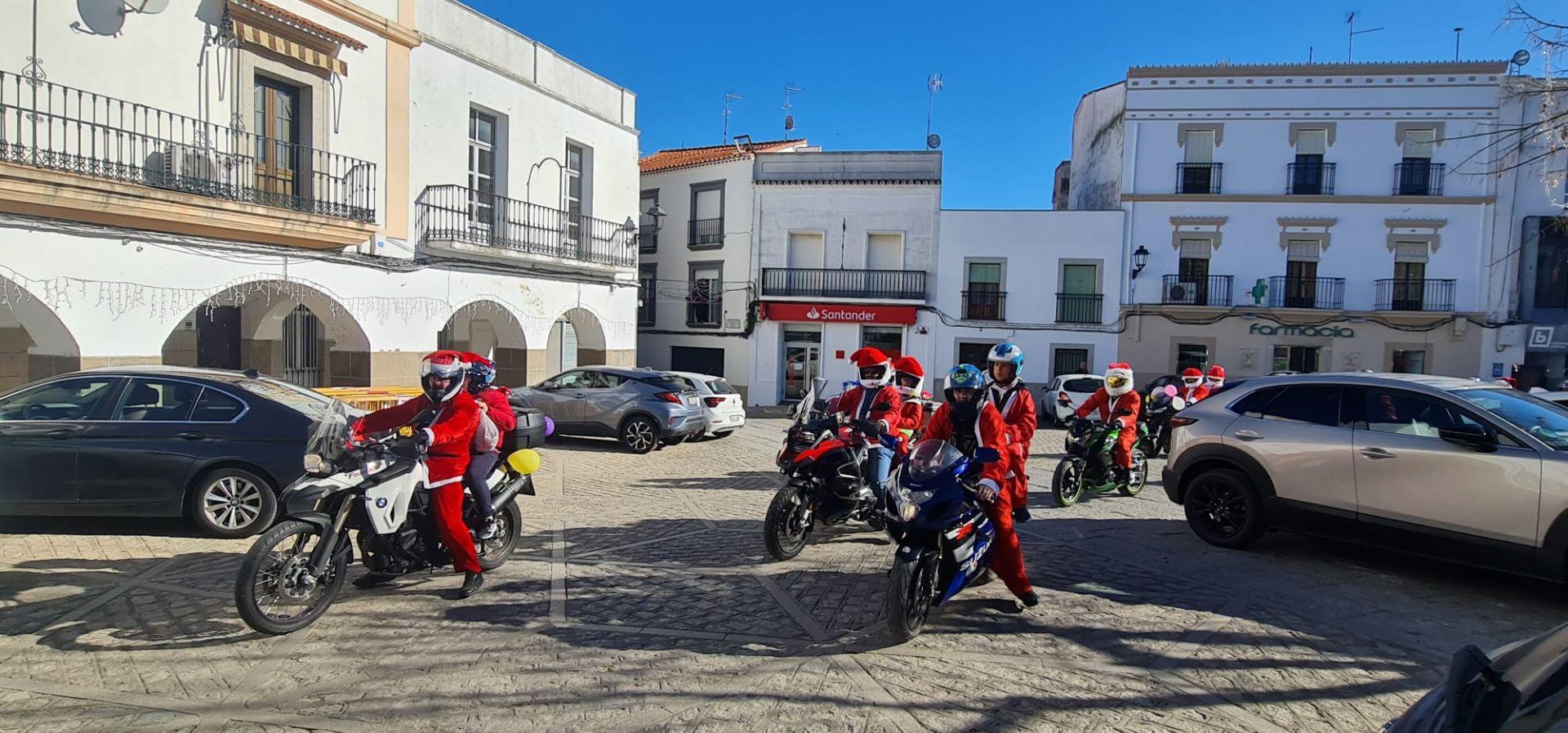 Primera edición de la Papanoelada Motera de Arroyo de la Luz