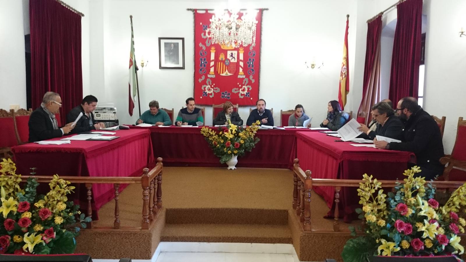 Celebración del pleno en el Ayuntamiento.