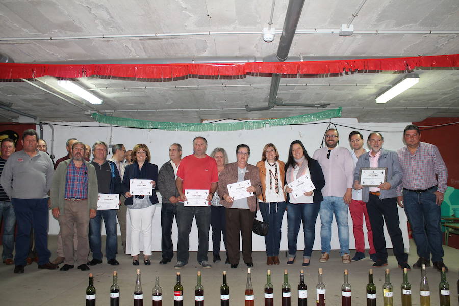 Acto de entrega de premios del concurso de vinos. 