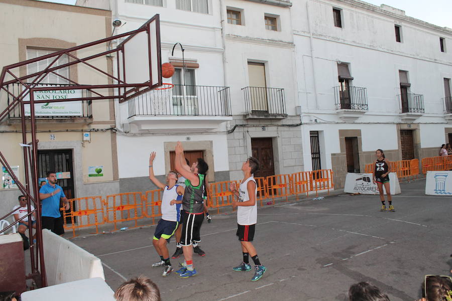 El 3x3 celebrado este sábado en la localidad, una actividad deportiva enmarcada en el Festivarroyo. 