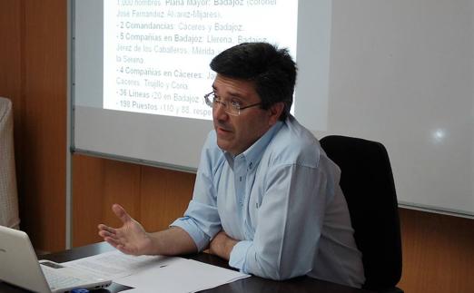 Francisco Javier García Carrero durante una conferencia 
