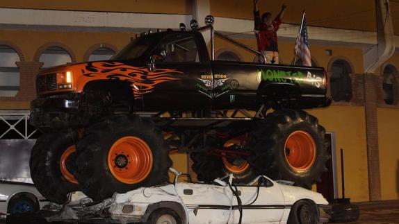El espectáculo automovilístico 'Revolution Motor Show' llega a Arroyo de la luz