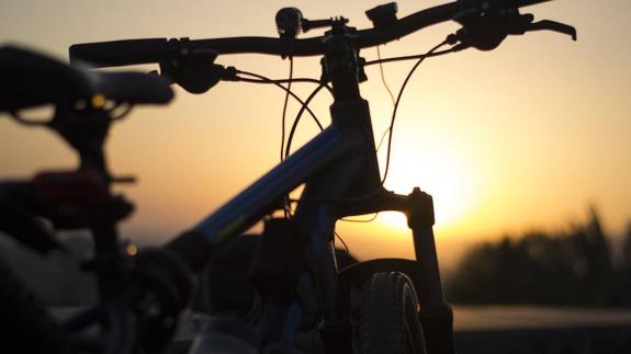 Esta noche se celebra la VI Ruta Ciclista Nocturna de Arroyo de la Luz