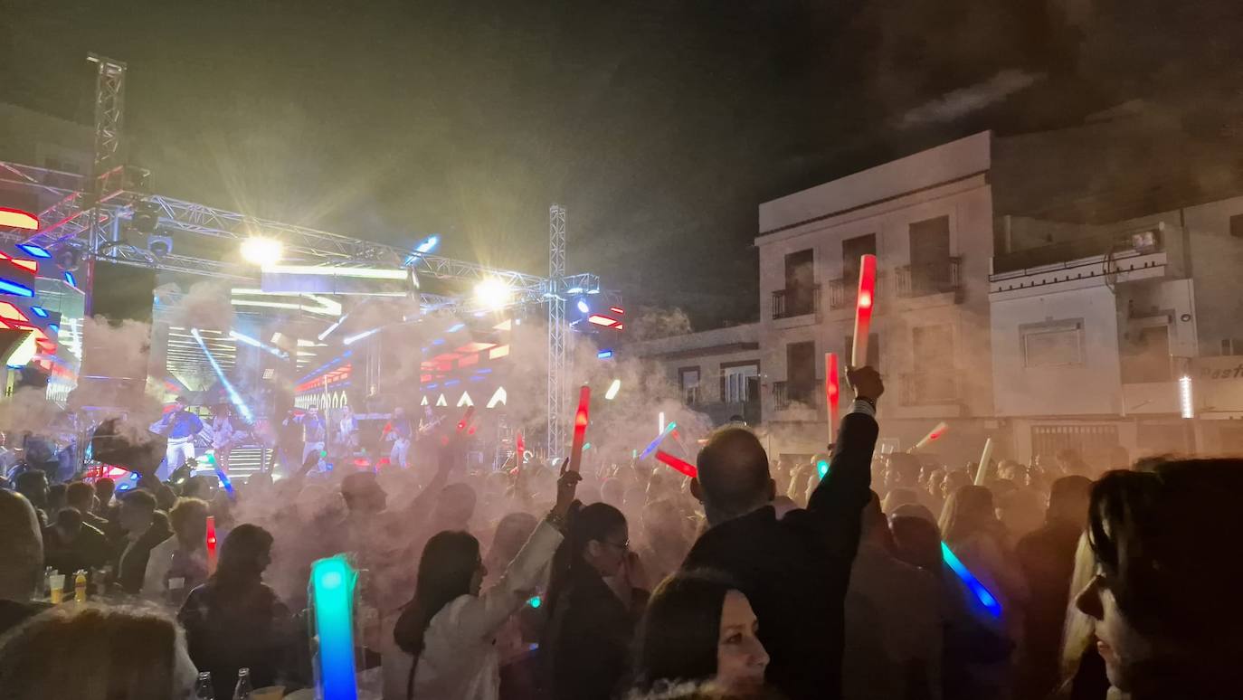 Imagen secundaria 1 - Calamonte disfruta de unas multitudinarias fiestas de San José