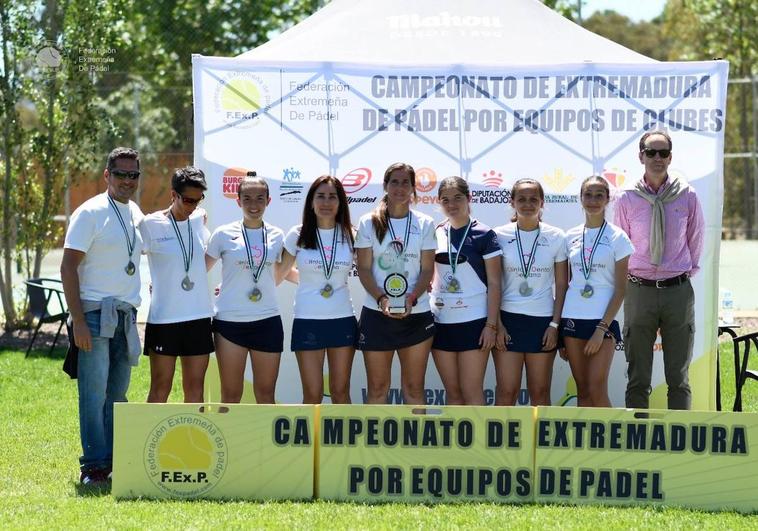 El equipo federado femenino de Pádel Calamonte asciende a 2ª División Extremeña