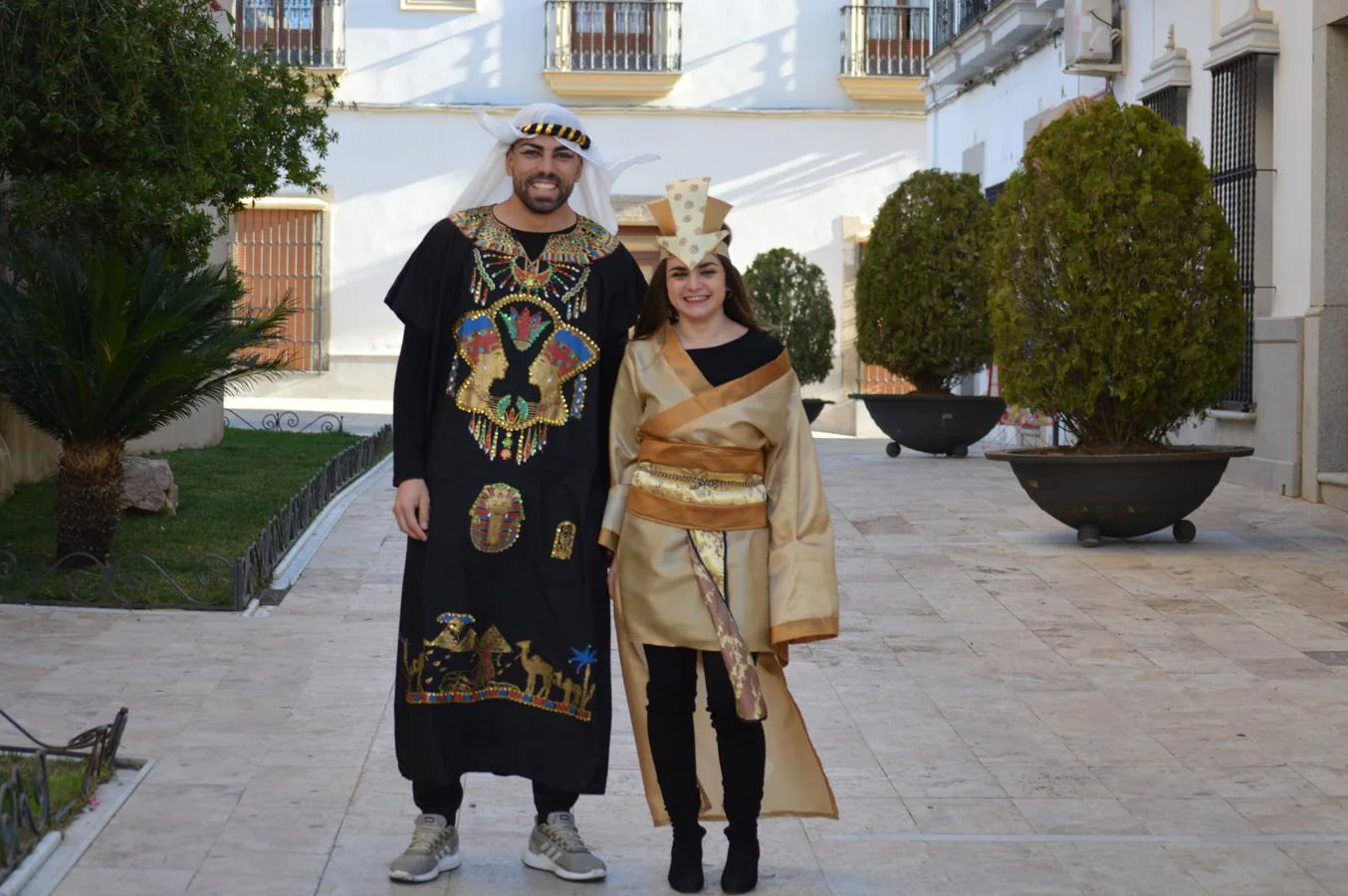 Cinco comparsas participaron en el concurso de este año y 'Las Salamandras' se alzó con el primer premio