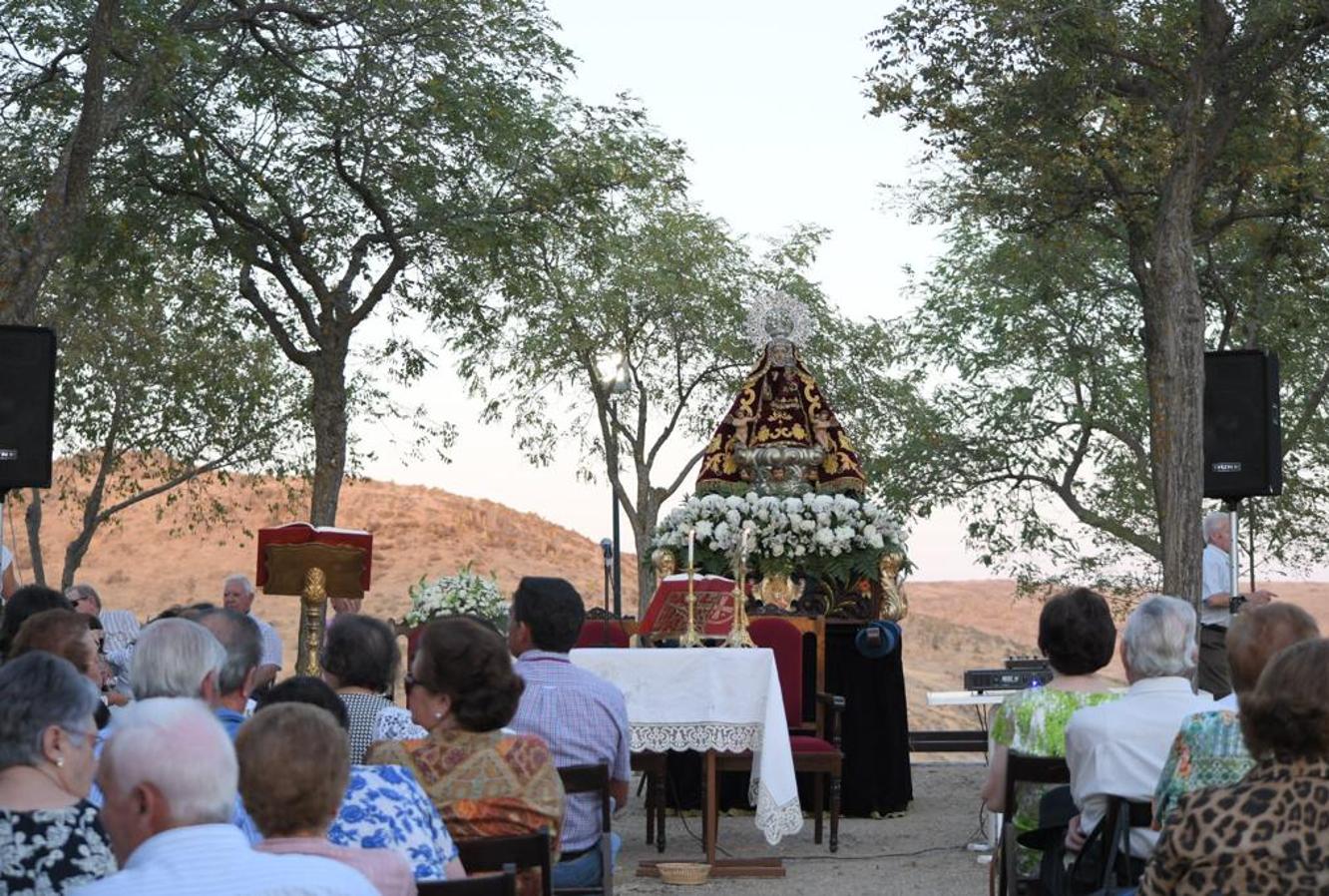 Celebración del 64 aniversario de la Coronación de la Virgen.