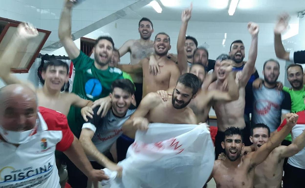 El técnico campanariense repasa los momentos claves del partido frente al Oliva