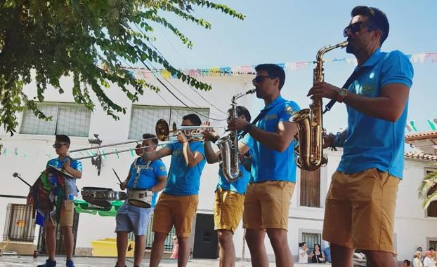 Una de las actuaciones de la Charanga Los Despistaos. 