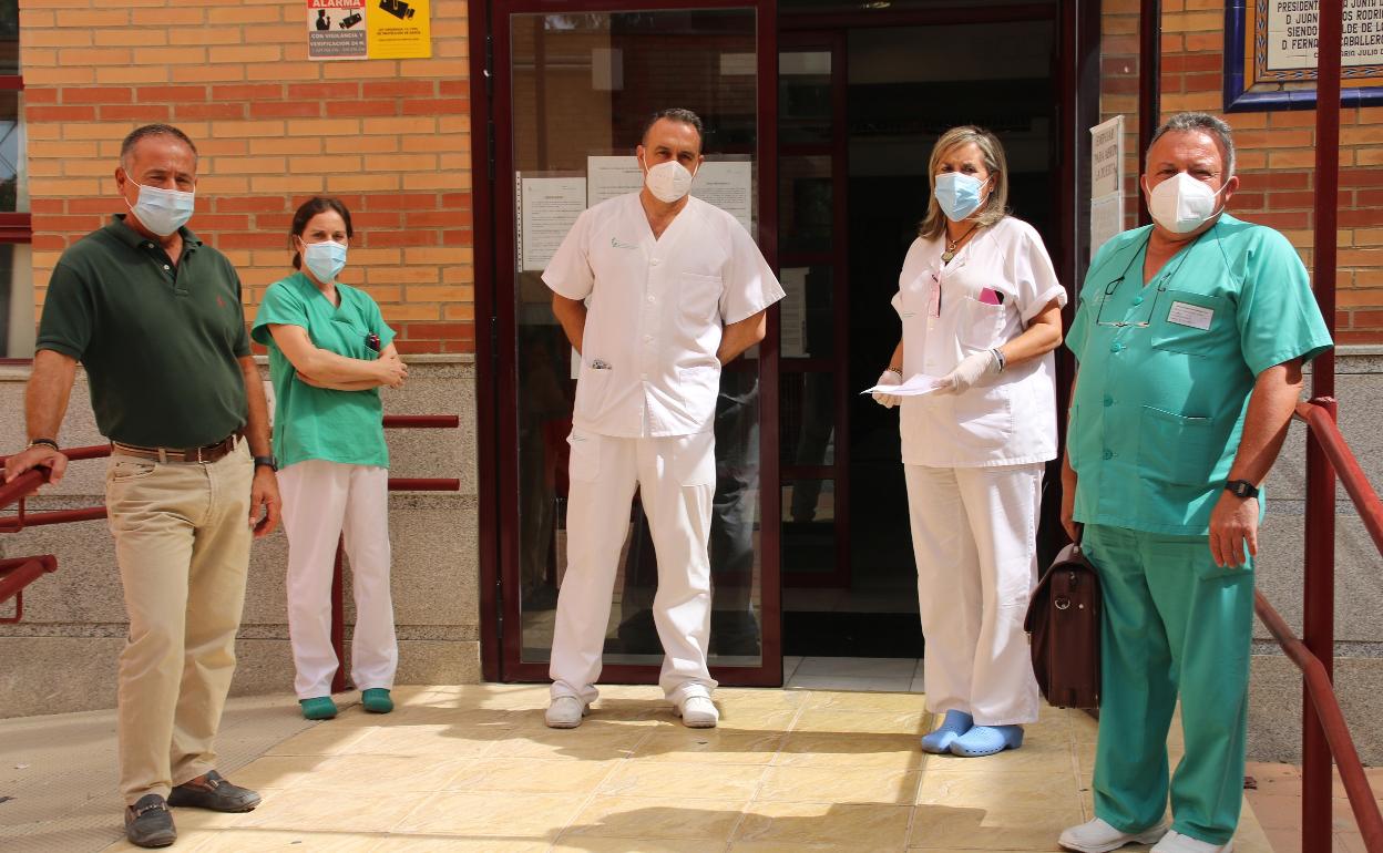 Parte del personal sanitario del Centro de Salud de Campanario. 